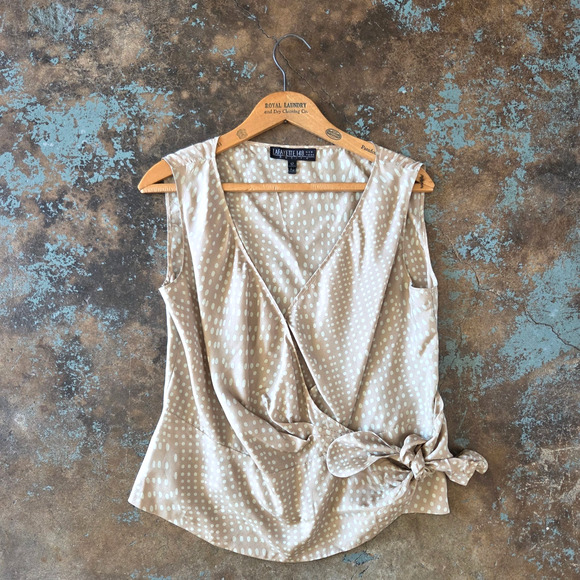 Lafayette 148 Silk Wrap Top Size 12P Petite Polka Dot Side Tie Beige White - Picture 1 of 8